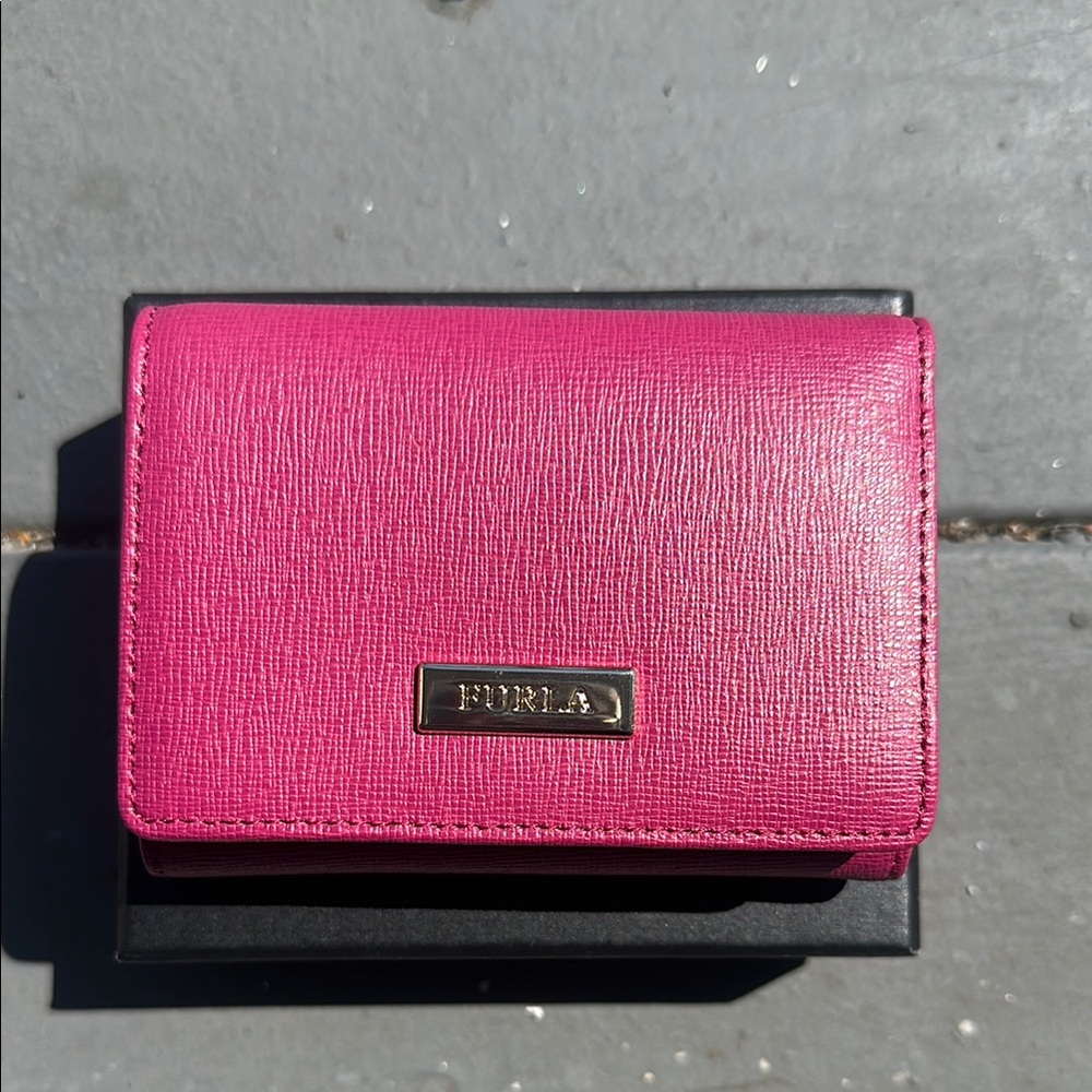 Furla Fuchsia Leather Card Holder